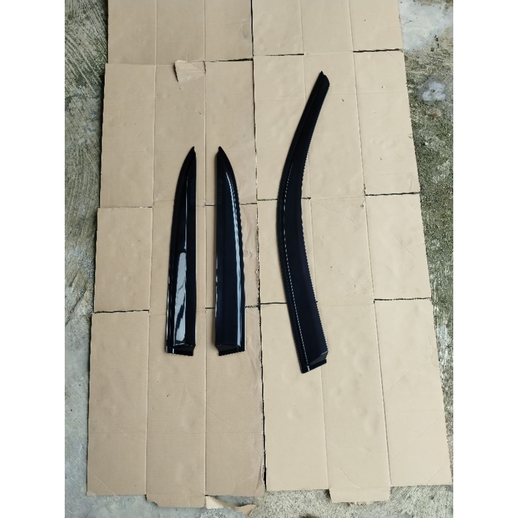Talang air belakang toyota avanza kanan kiri original PZ033-BZ551 free kanan depan