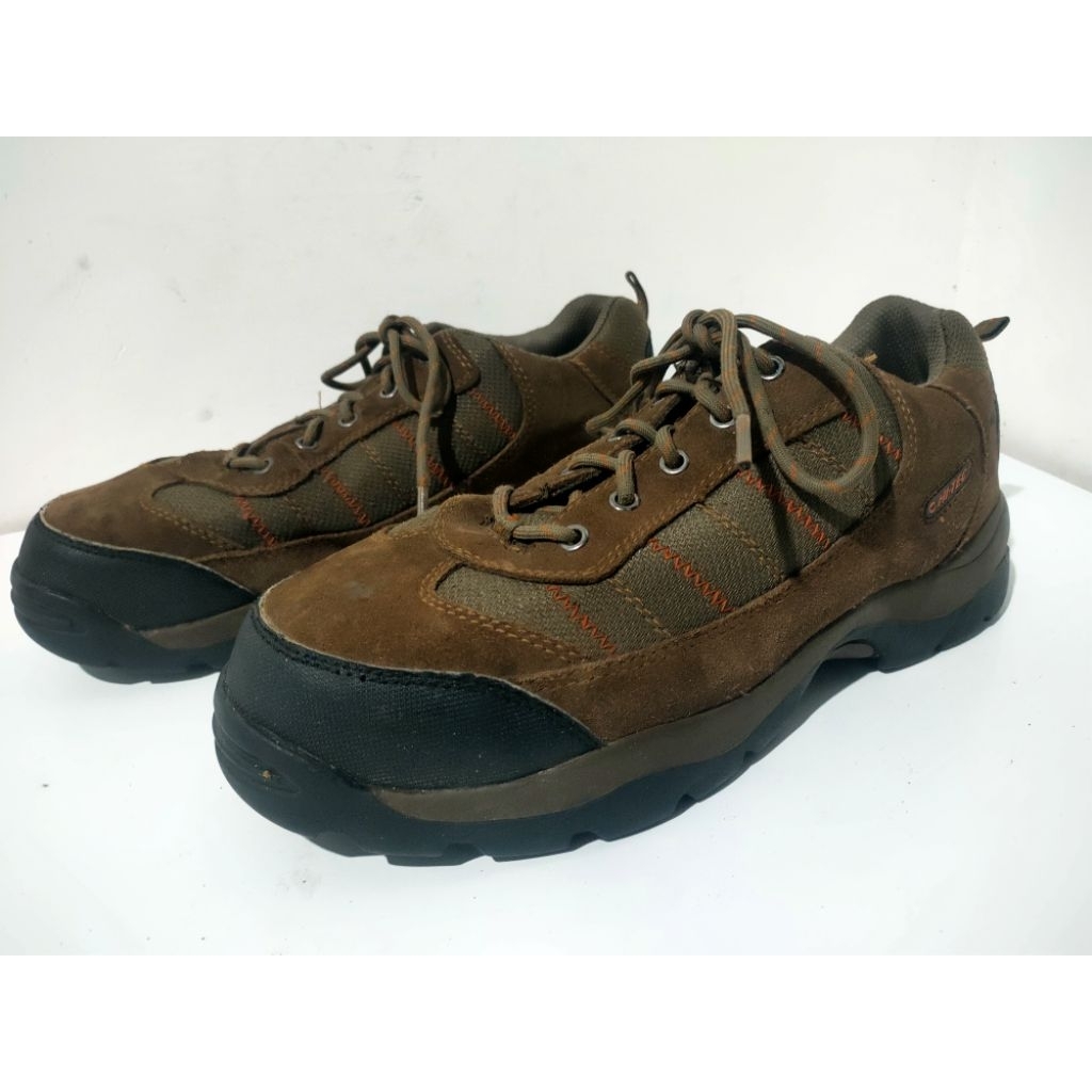 Sepatu Safety Casual Hi-Tec, Size 44