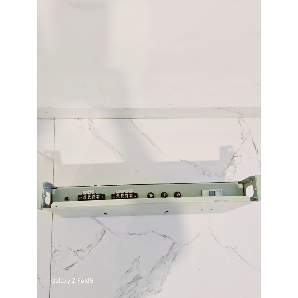 unit catu daya (PSU) power suplay 48V - 10A yang dapat dipasang di rak tmc 11huawei ukuran 1U 48V 10