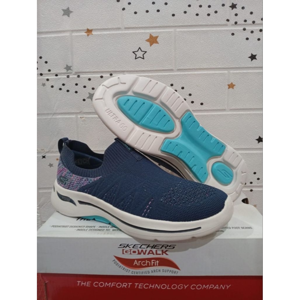 Sepatu Skechers Go Walk Arch Fit
