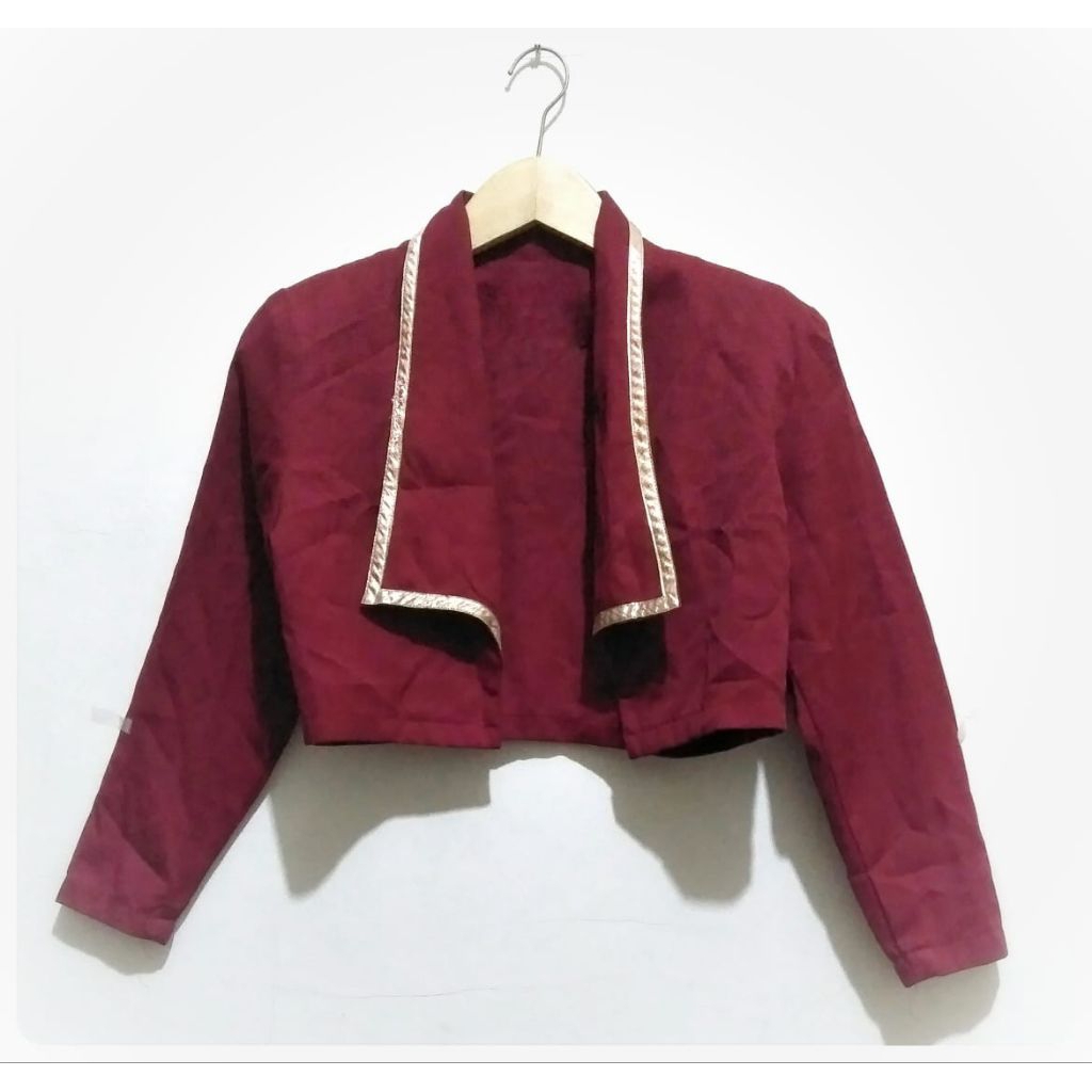 Blazer Outer Crop Merah Lis Gold