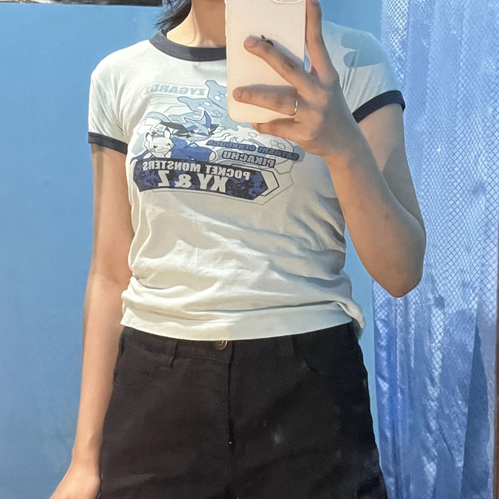 preloved kaos crop biru muda list navy