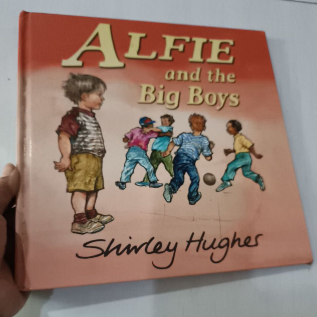 preloved buku Shirley hughes defect