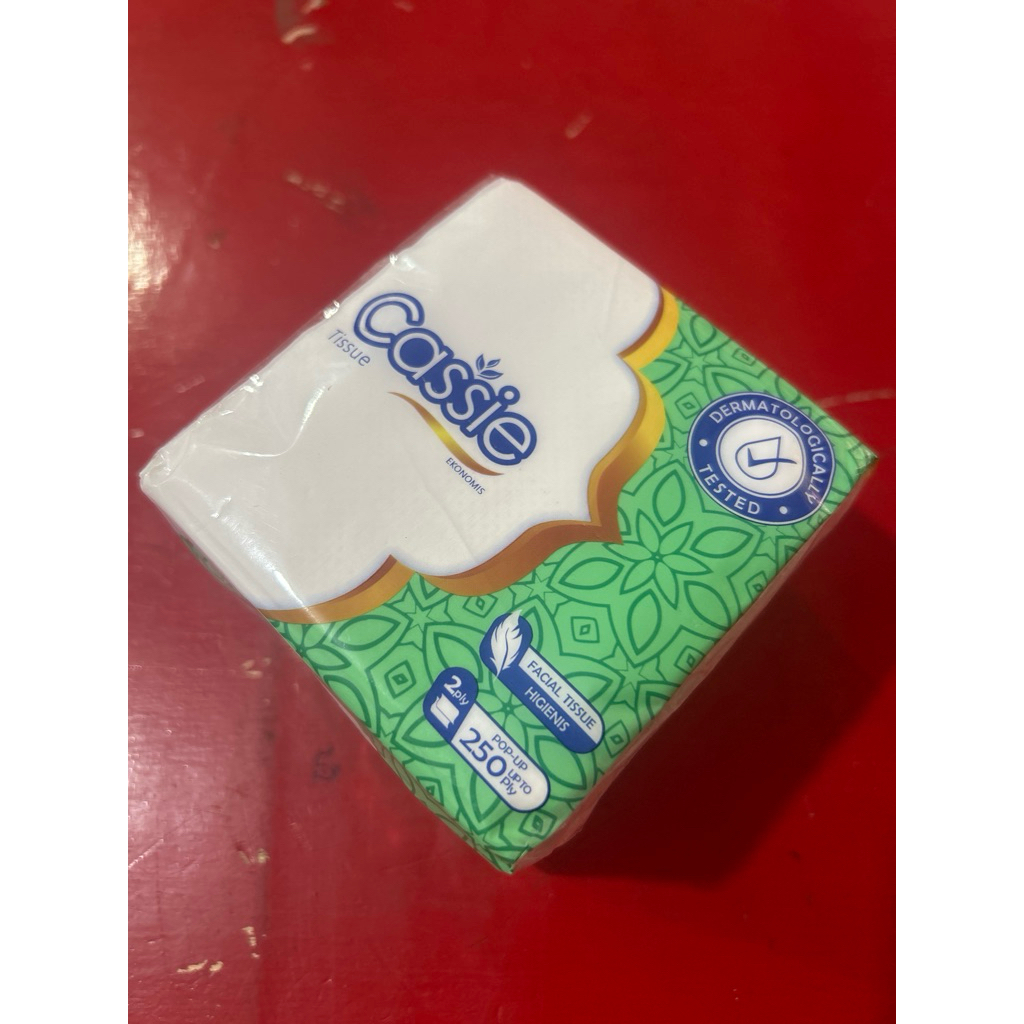 Tissue pop up Cassie