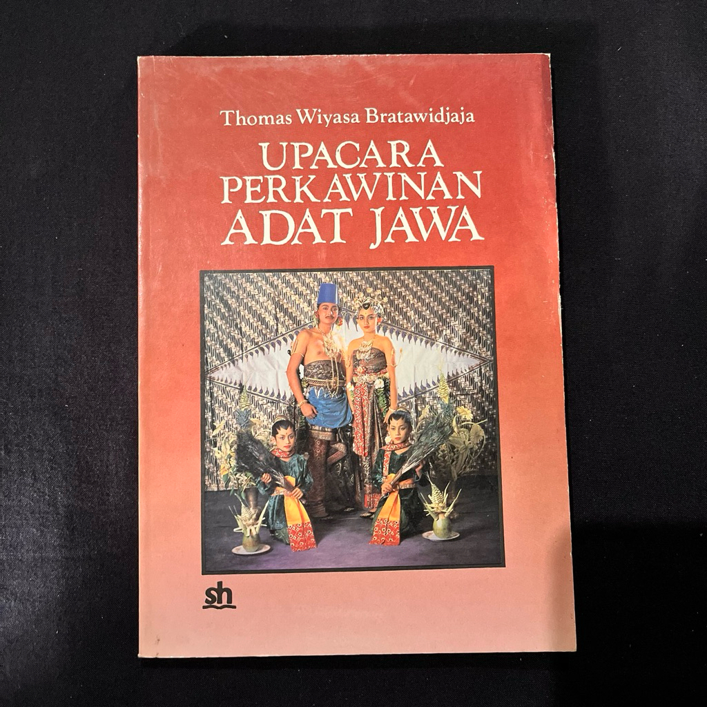 Buku Upacara Perkawinan Adat Jawa