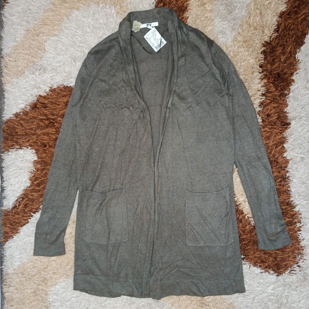 Cardigan Rajut Uniqlo