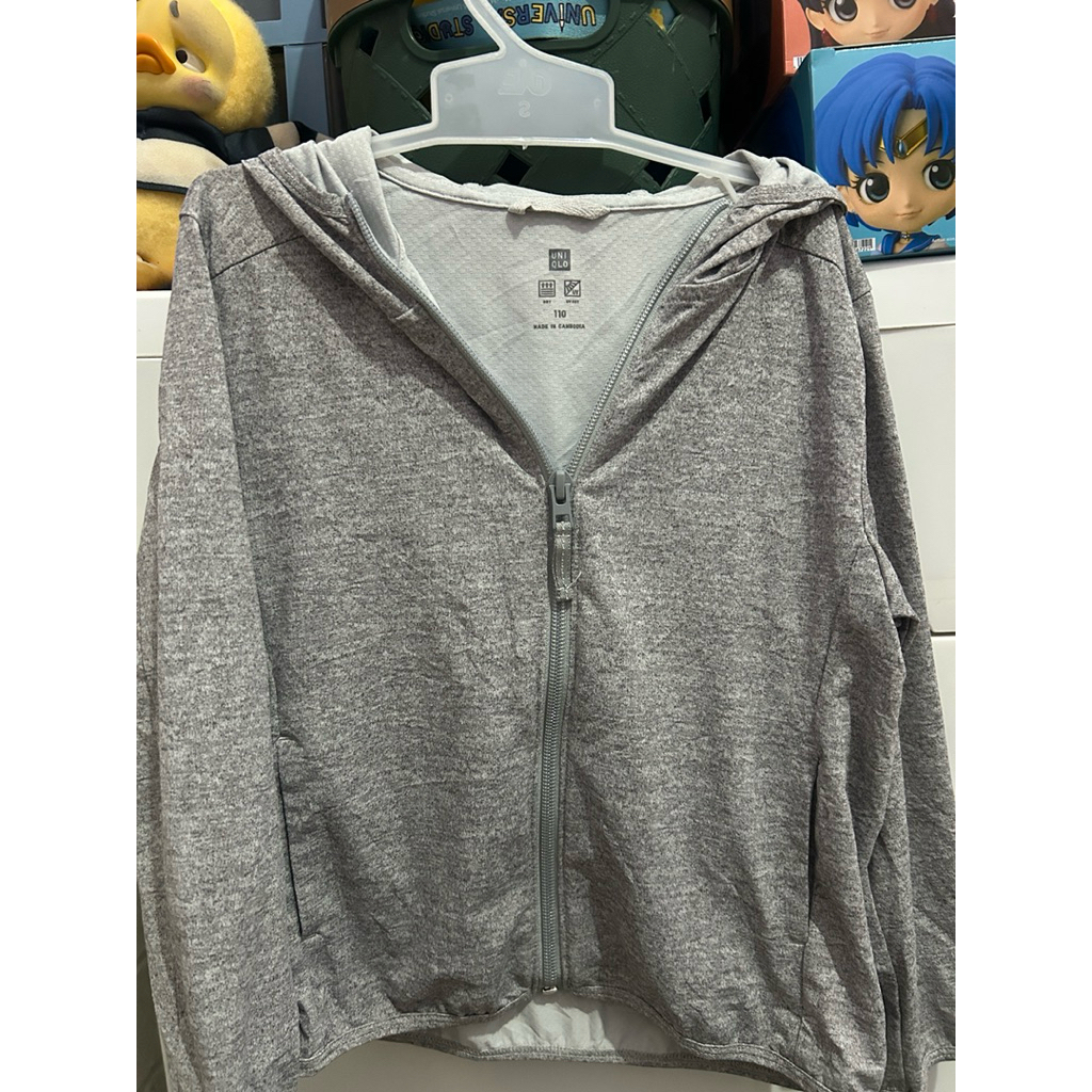 Jaket UNIQLO AIRSM kids grey