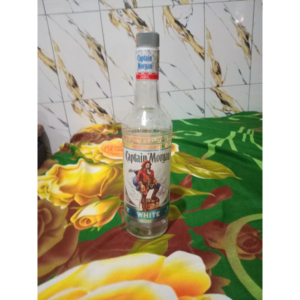 BOTOL KOSONGAN KOLEKSI MINUMAN CAPTAIN MORGAN