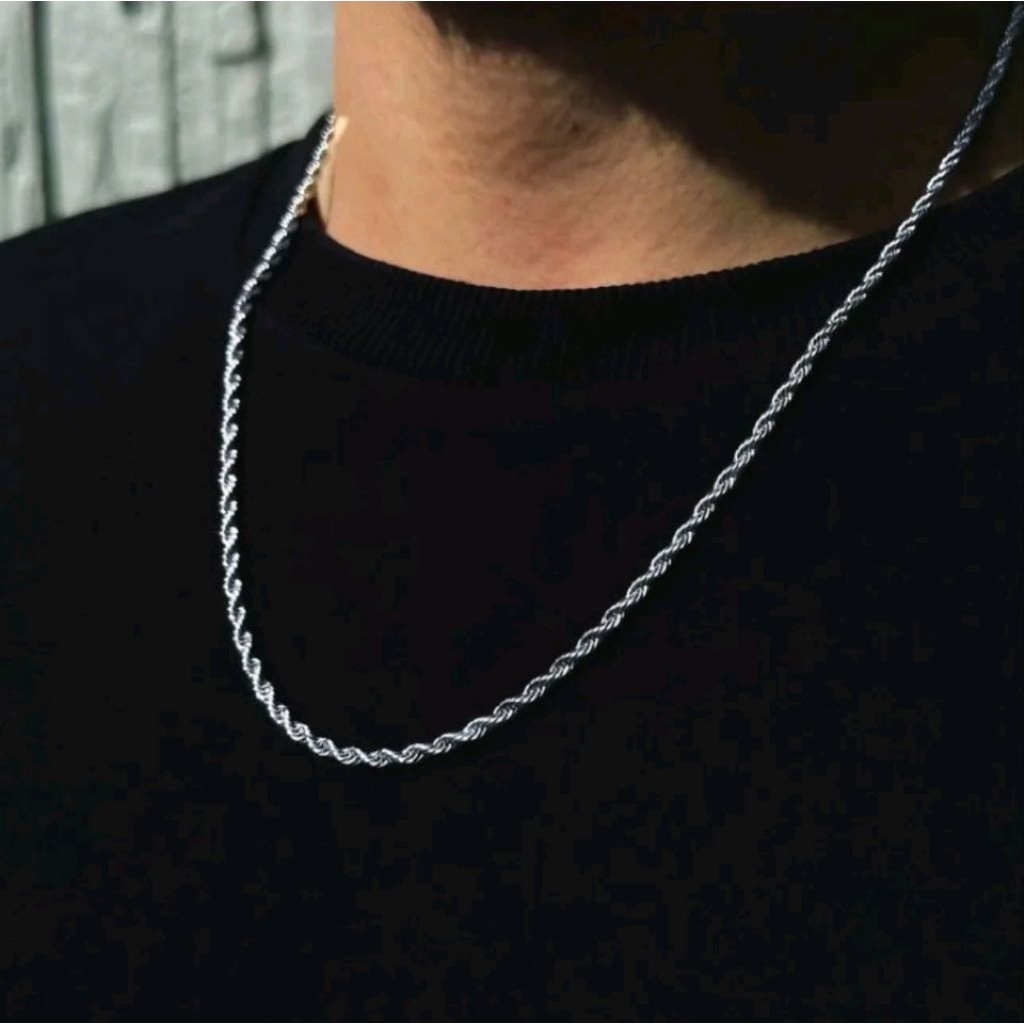 kalung rantai titanium silver model rantai ulir tambang dengan ketebalan 2 mm untuk pria dan wanita 