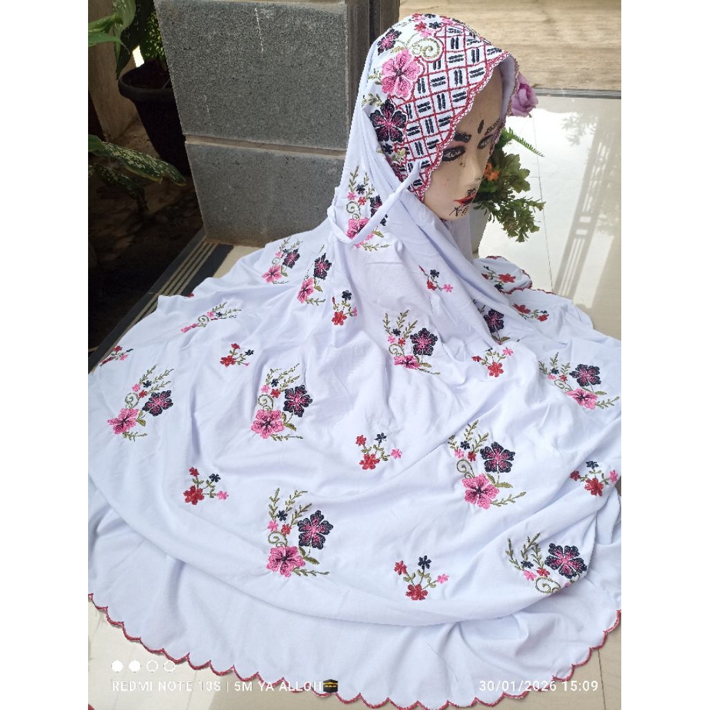 Mukena lajuran santri