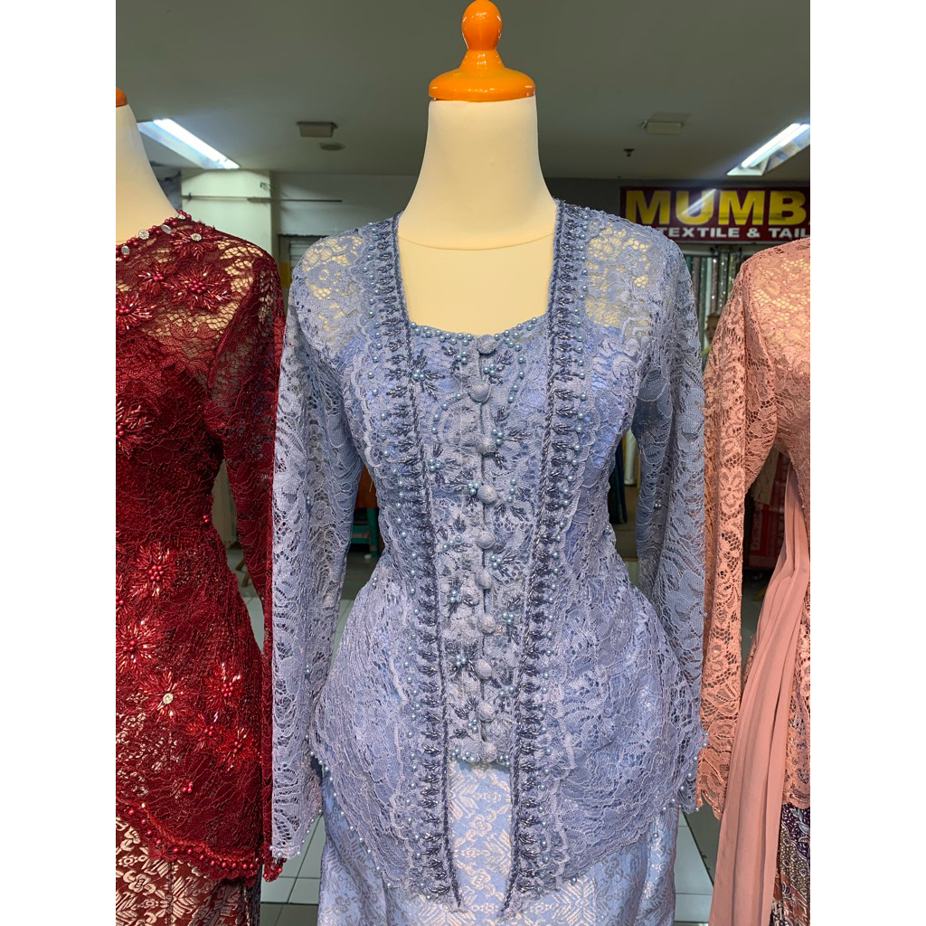 Kebaya Biru Wisuda/Lamaran