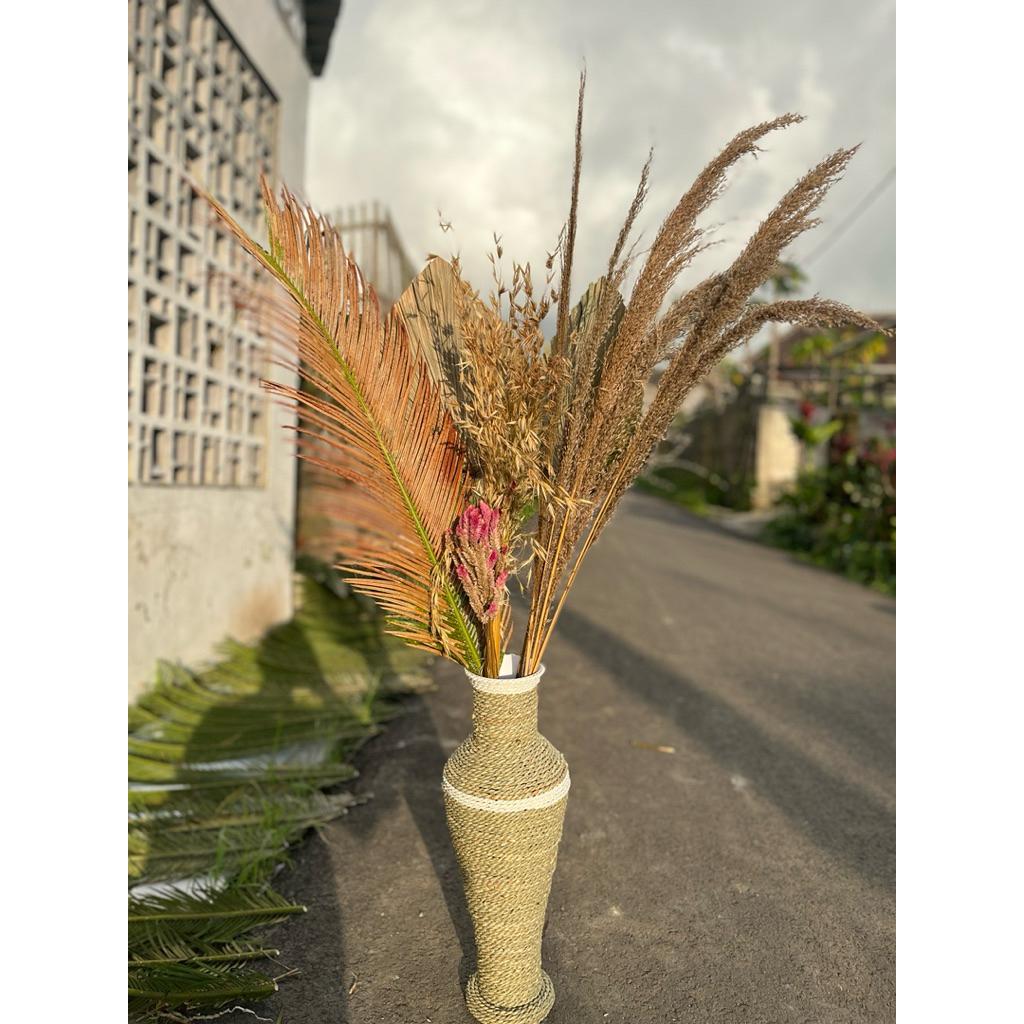 paket bunga rustic, bunga hias ruang tamu. bunga sudut ruangan +vas talimendong