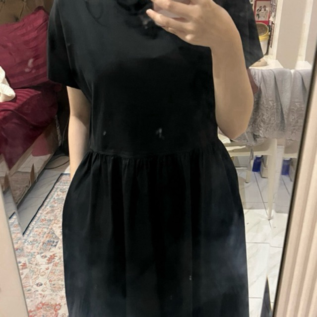 dress hitam uniqlo