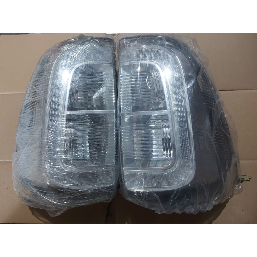 Lampu Belakang Lampu Rem Rush Terios Led Thn 2015-2018 Satu Set Kanan Kiri Original