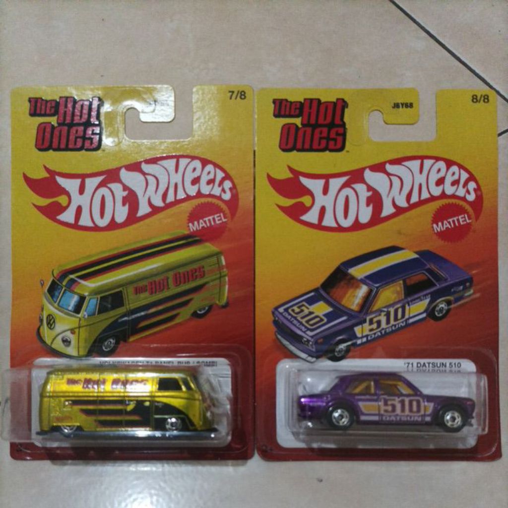 Hot Wheels Silver Series The Hot Ones set Volkswagen T1 Panel Bus & '71 Datsun 510