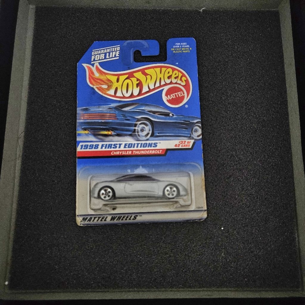 (PAKET) Hot Wheels Hotwheels Retro Chrysler Thunderbolt '95 Camaro Cunningham C4R, 1:64 Diecast
