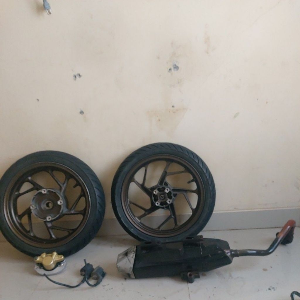 velg vario 160 abs + ban