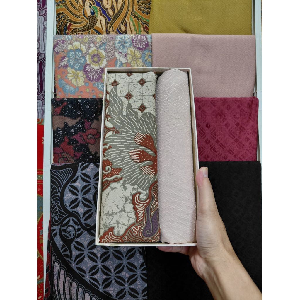 Batik katun doby/Bahan batik doby/Kain batik cirebon/Batik semi sutra/Batik pekalongan