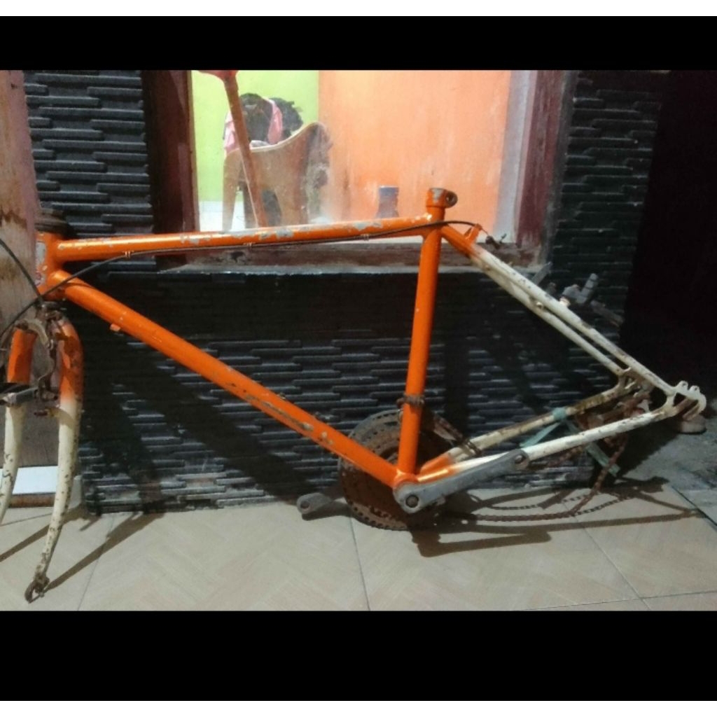 frame rangka  federal lama size 21 second kondisi bagus