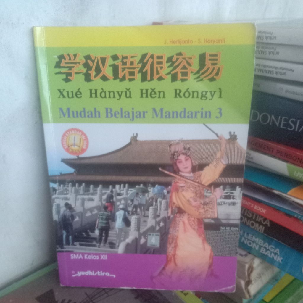 buku mudah bahasa Mandarin 3 SMA kelas 12