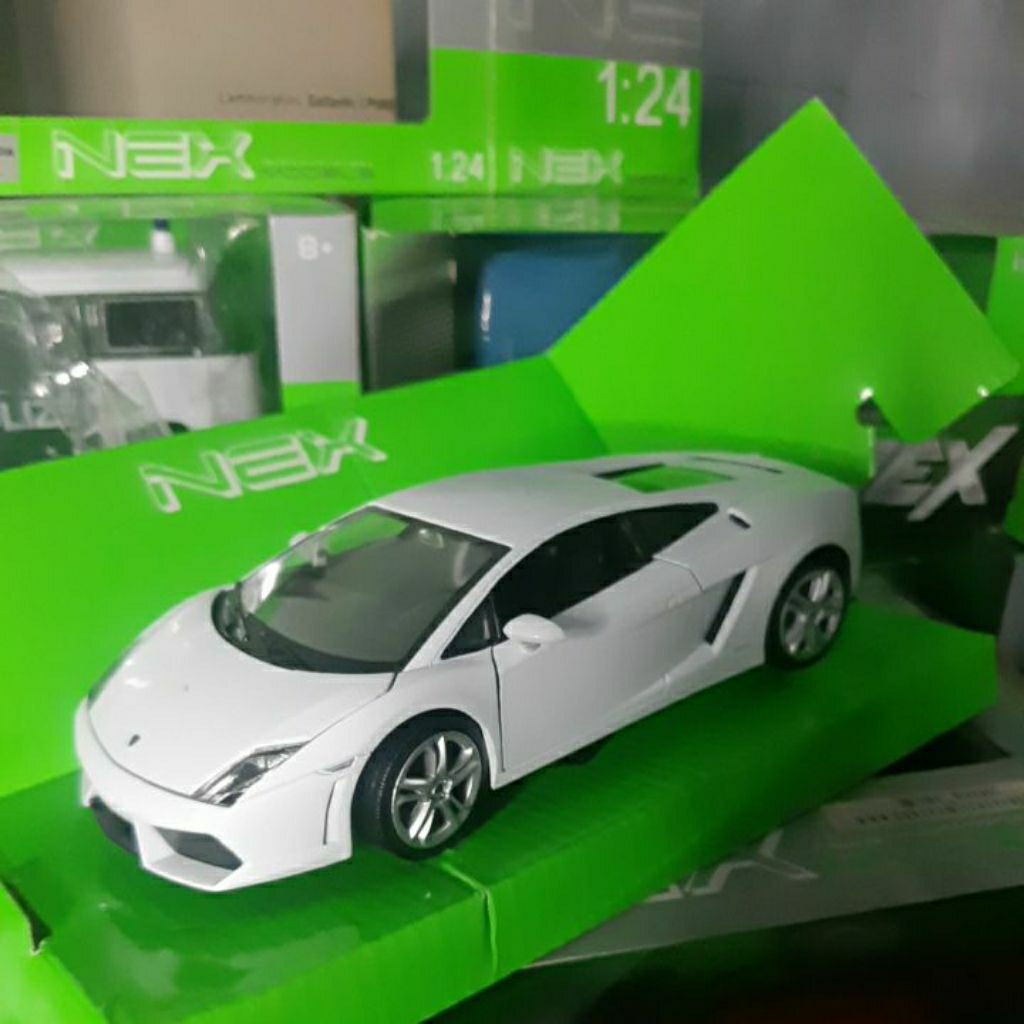 Diecast Welly Skala 1:24 Lamborghini Gallardo Putih Baru Bukan Bekas Komplit