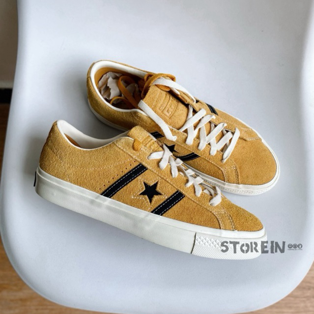 Sepatu Sneakers Pria Converse One Star Academy Sunflower Original 1000% (RESMI STORE)