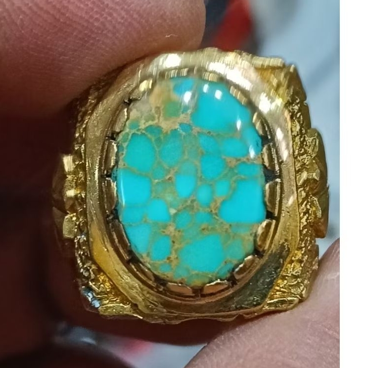 Pyrus Persia Serat Emas