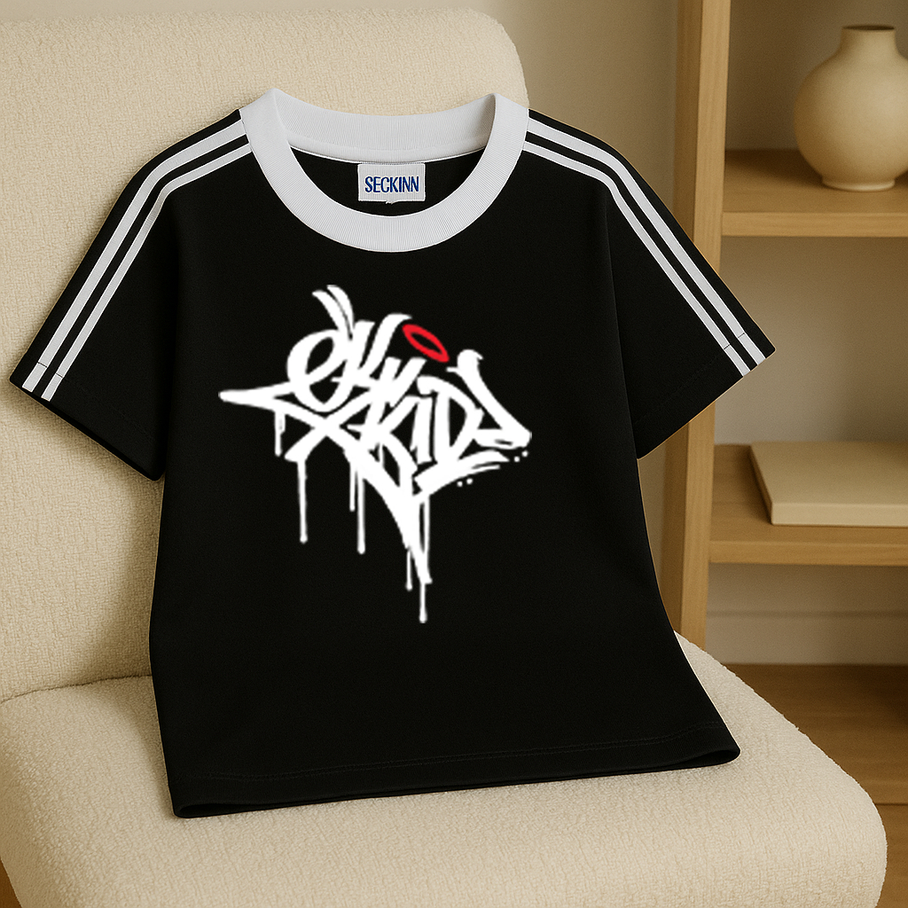 AFAKIDS - Kaos ART Kaligrafi Gothic script Strip Pria Oversized Hitam Cotton Keren