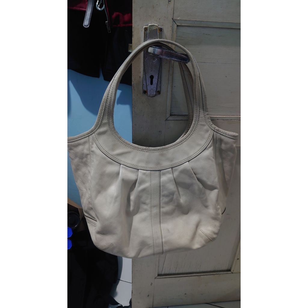 Preloved Coach Hobo Vintage Bag