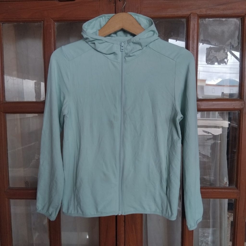 Uniqlo AIRism Kids Jacket Mesh Hoodie UV Protection (12-13Thn)