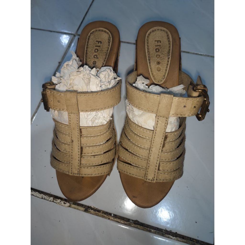 fladeo wedges preloved