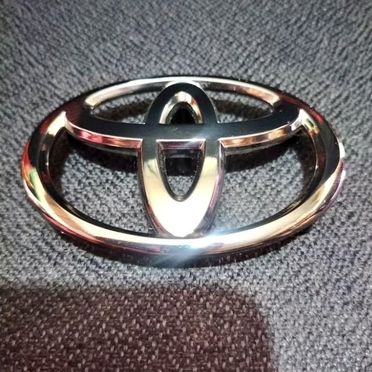 emblem logo AGYA original/logo depan belakang Toyota AGYA