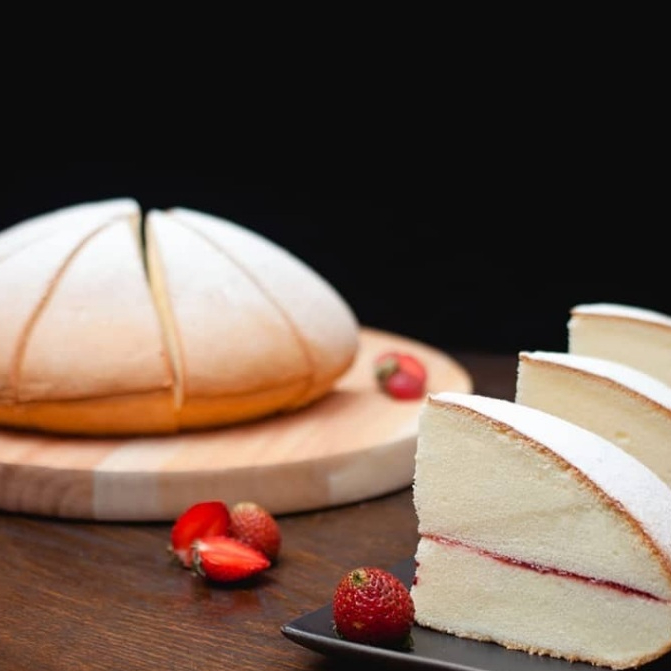 Hojia Cake Bali - Strawberry