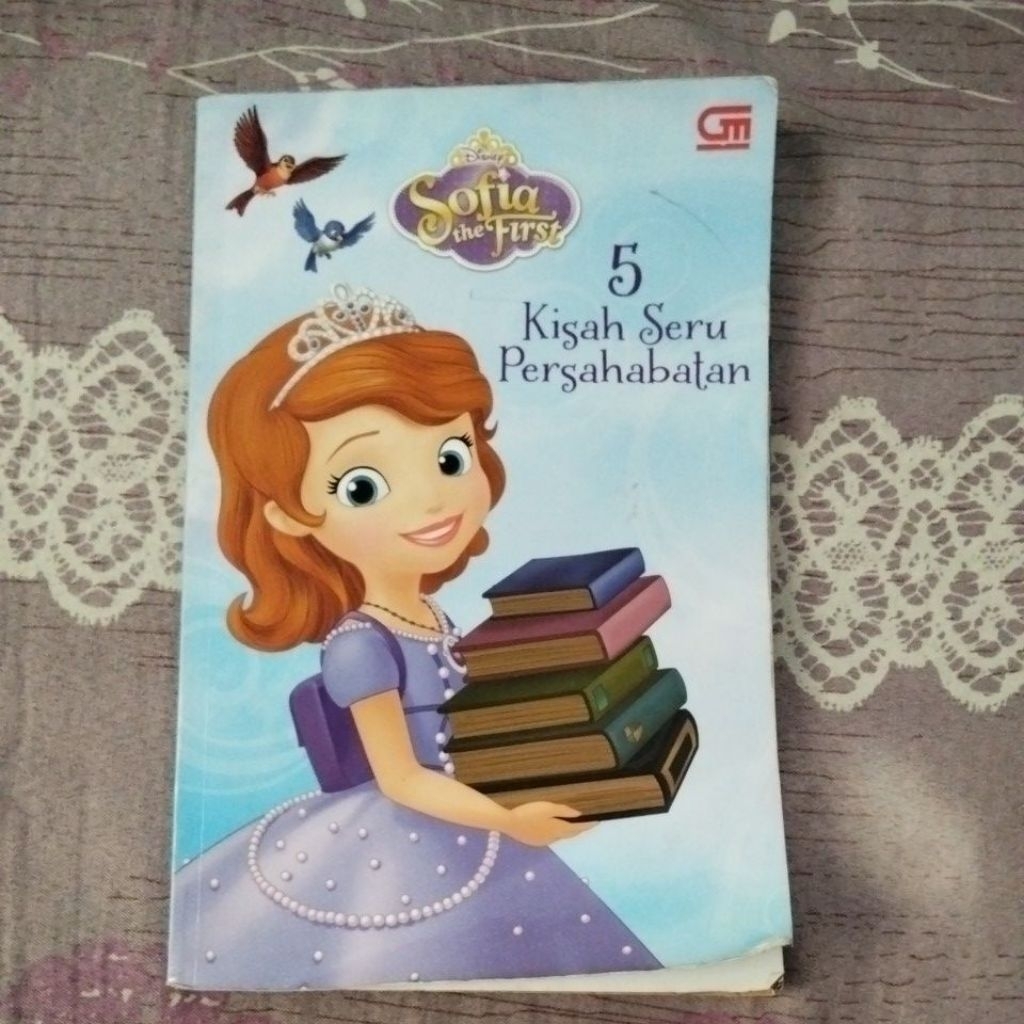 Buku Cerita " Sofia The First "