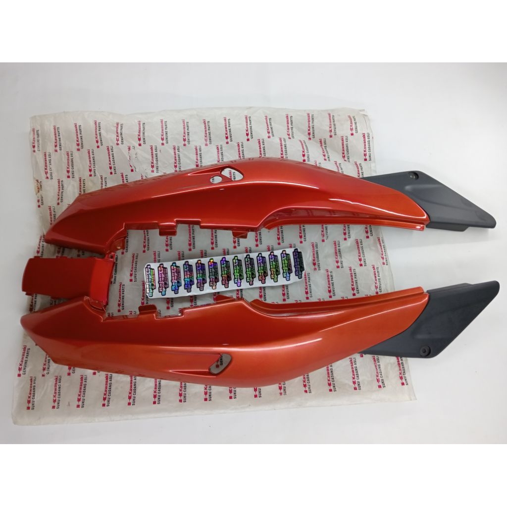 BODY BODY BELAKANG NINJA RR OLD CBU ZX BAHAN GADING BAGIAN KANAN KIRI WARNA OREN ORIGINAL KAWASAKI