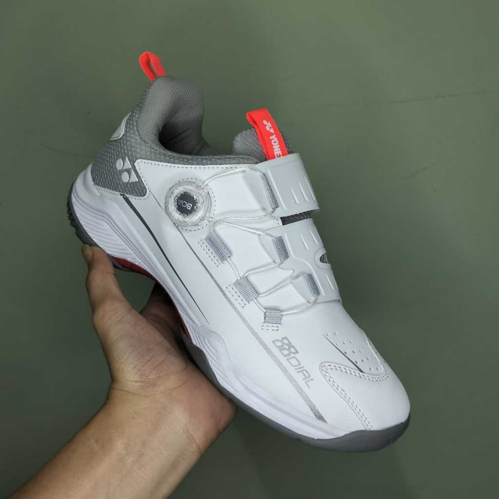 Sepatu Yonex Dial Boa 88 Gen 2, Obral Size 38,39,40. White Gray