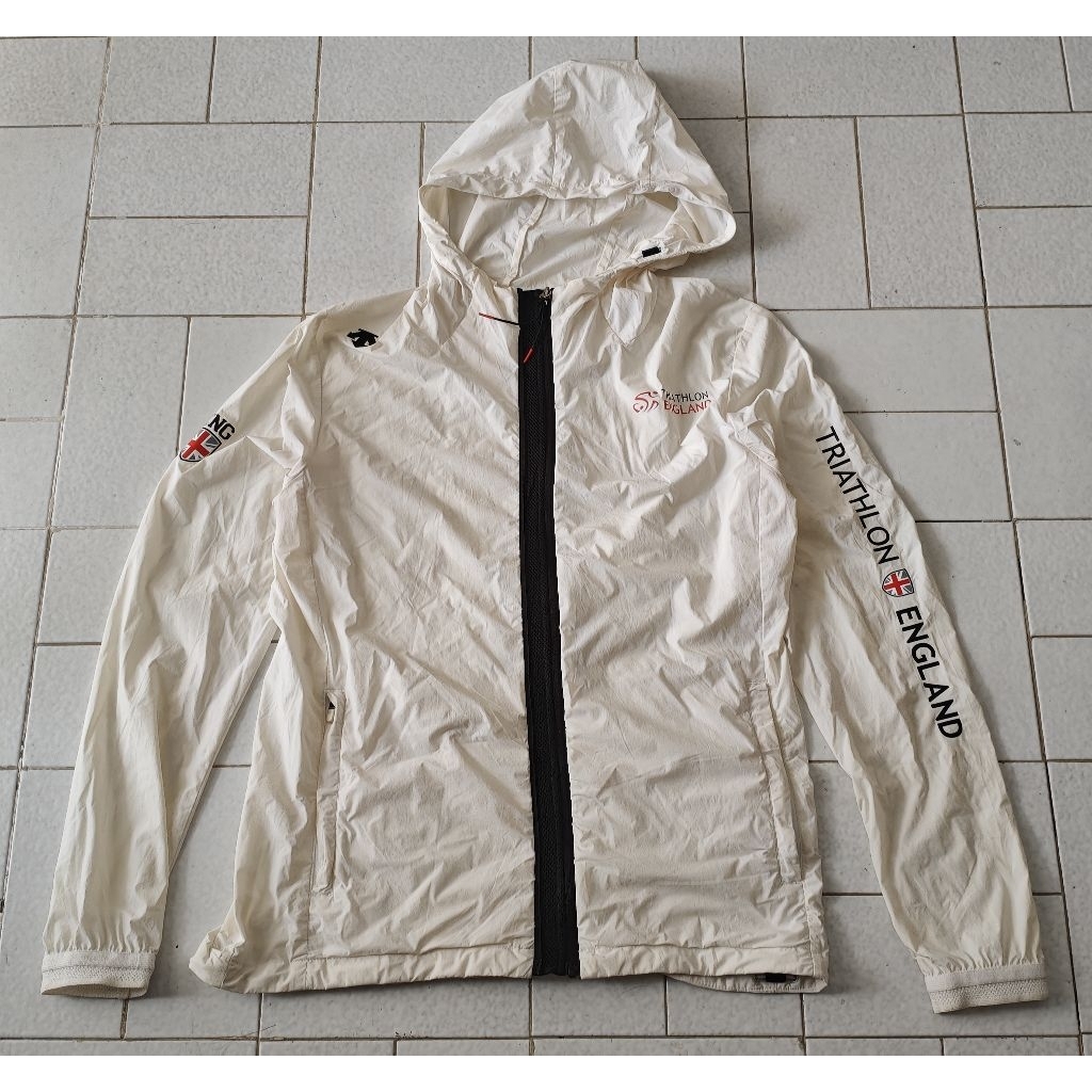 Jaket Sport Running Softshell Descente British Thriathlon Broken White