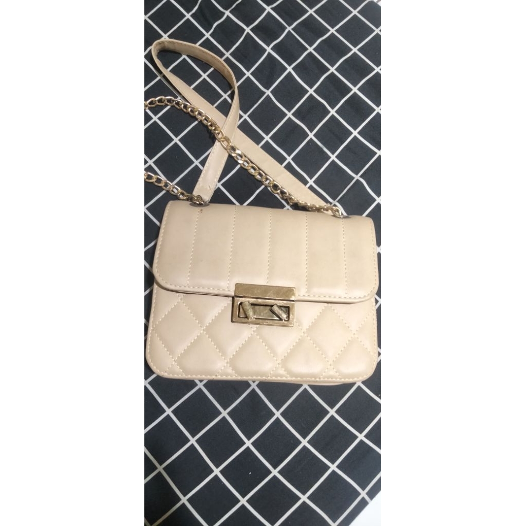 Tas selempang wanita cream