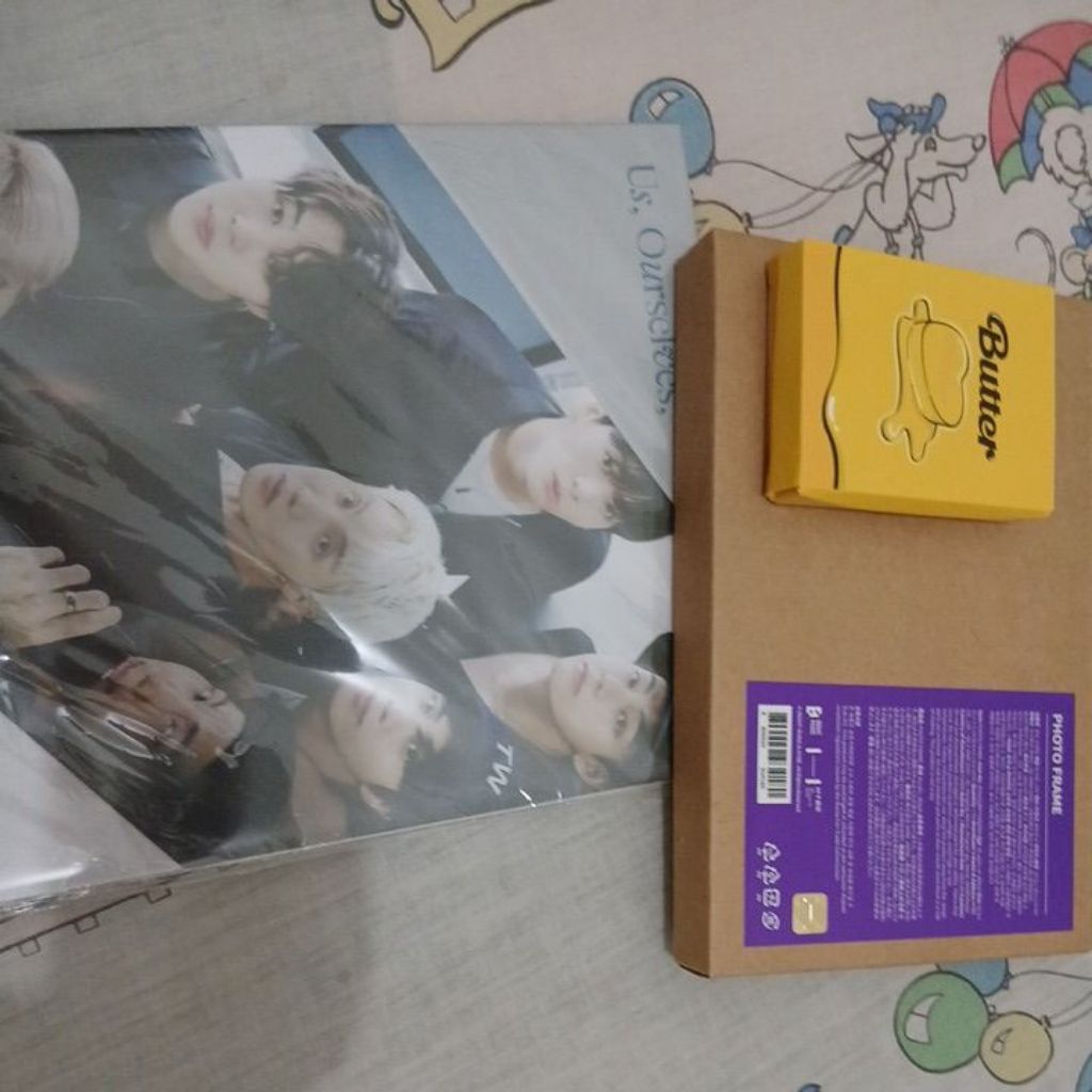 OFFICIAL SEALED MERCHANDISE BTS