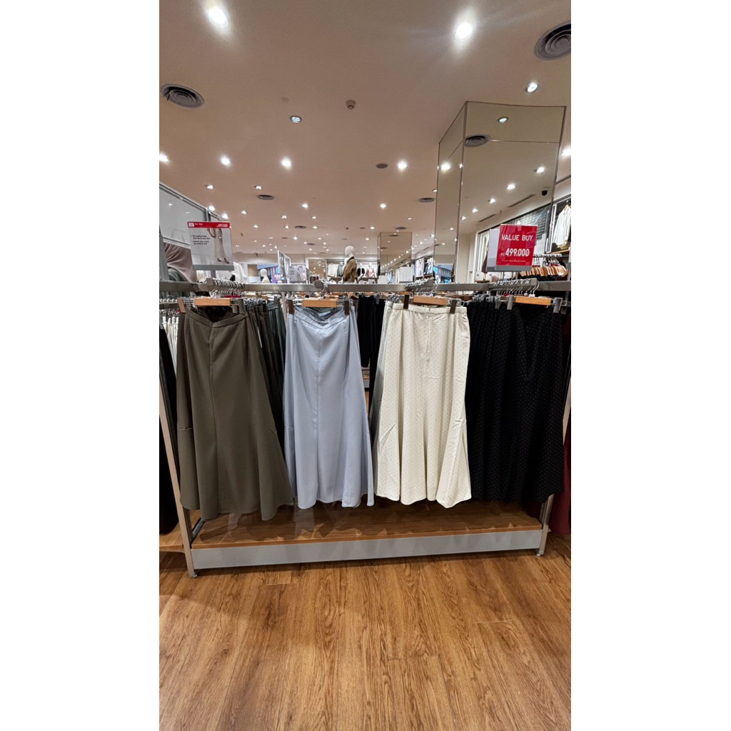 SALE UNIQLO ROK WANITA MAXI