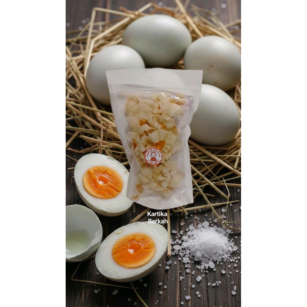 kerupuk telur asin khas brebes