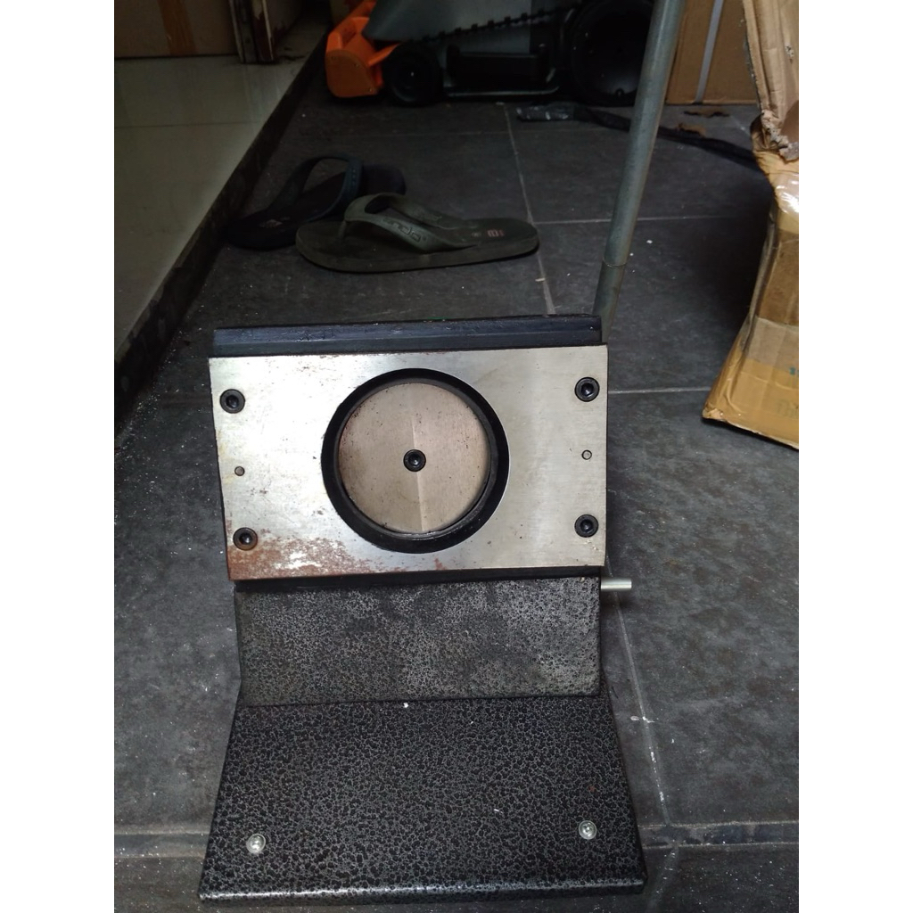 Mesin Plong Bulat Kertas Pin Button 58mm, heavy duty