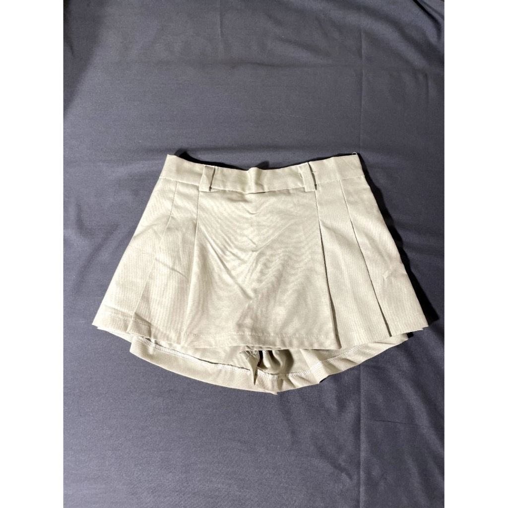 Preloved meow micro pleated skort by She Wears Sugar