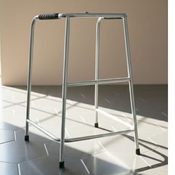 Walker Alat Bantu Jalan Lansia