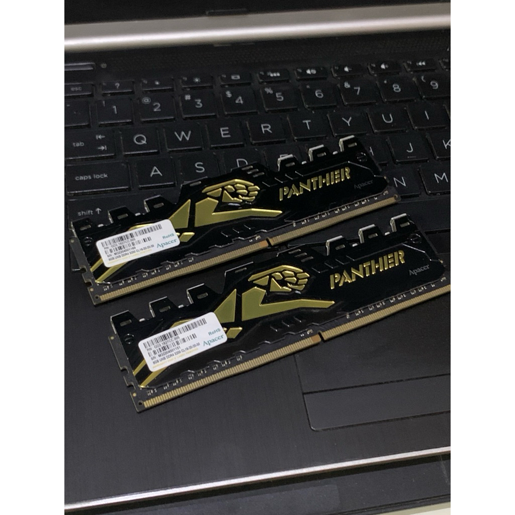 Apacer Panther 8x2 16GB DDR4 3200Mhz Ram longdimm