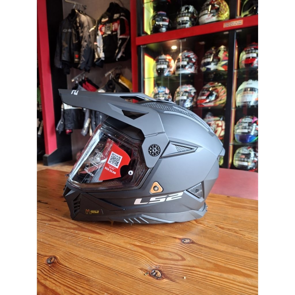 HELM LS2 PIONEER II SOLID MATT BLACK ORIGINAL