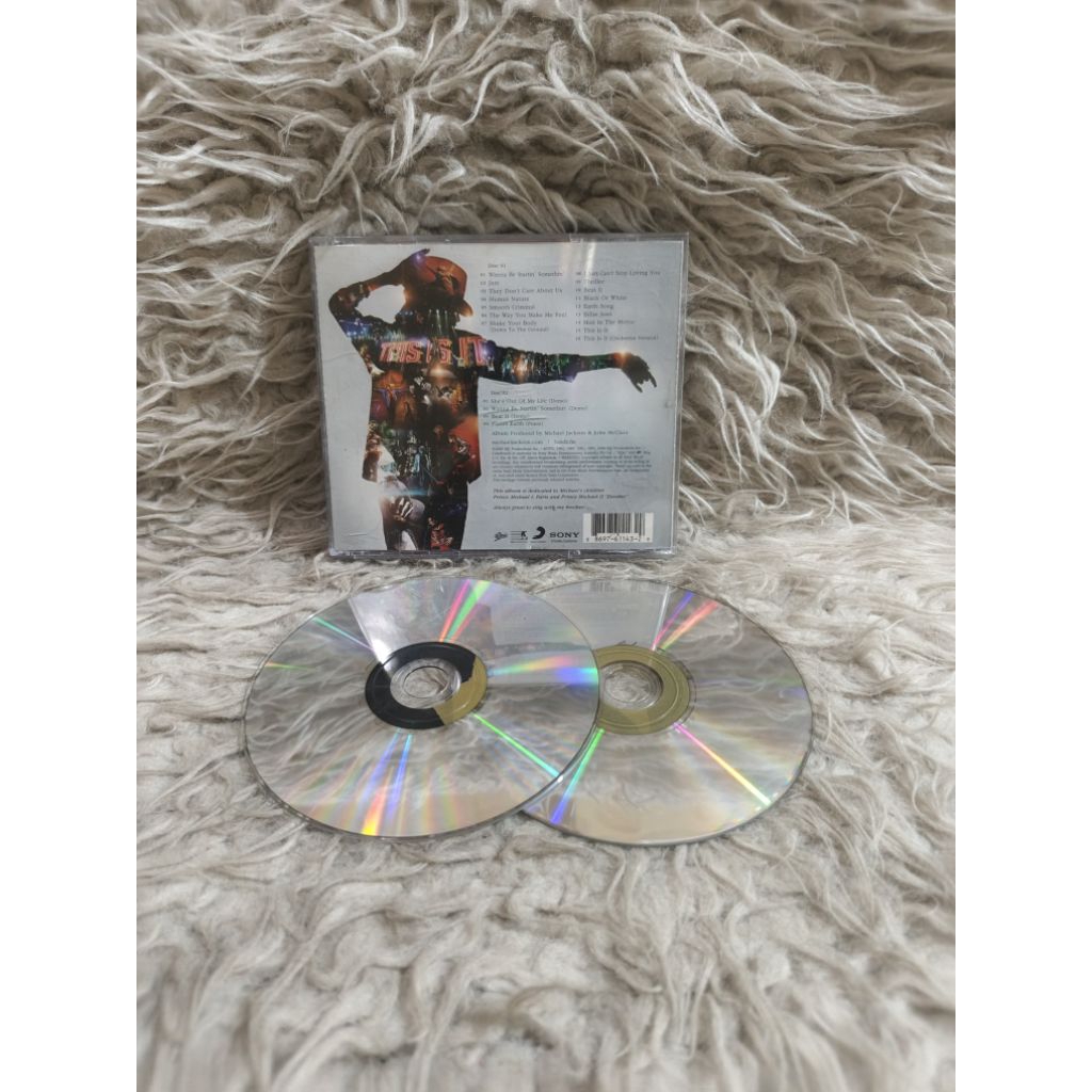 michael jacksons this is it kaset cd