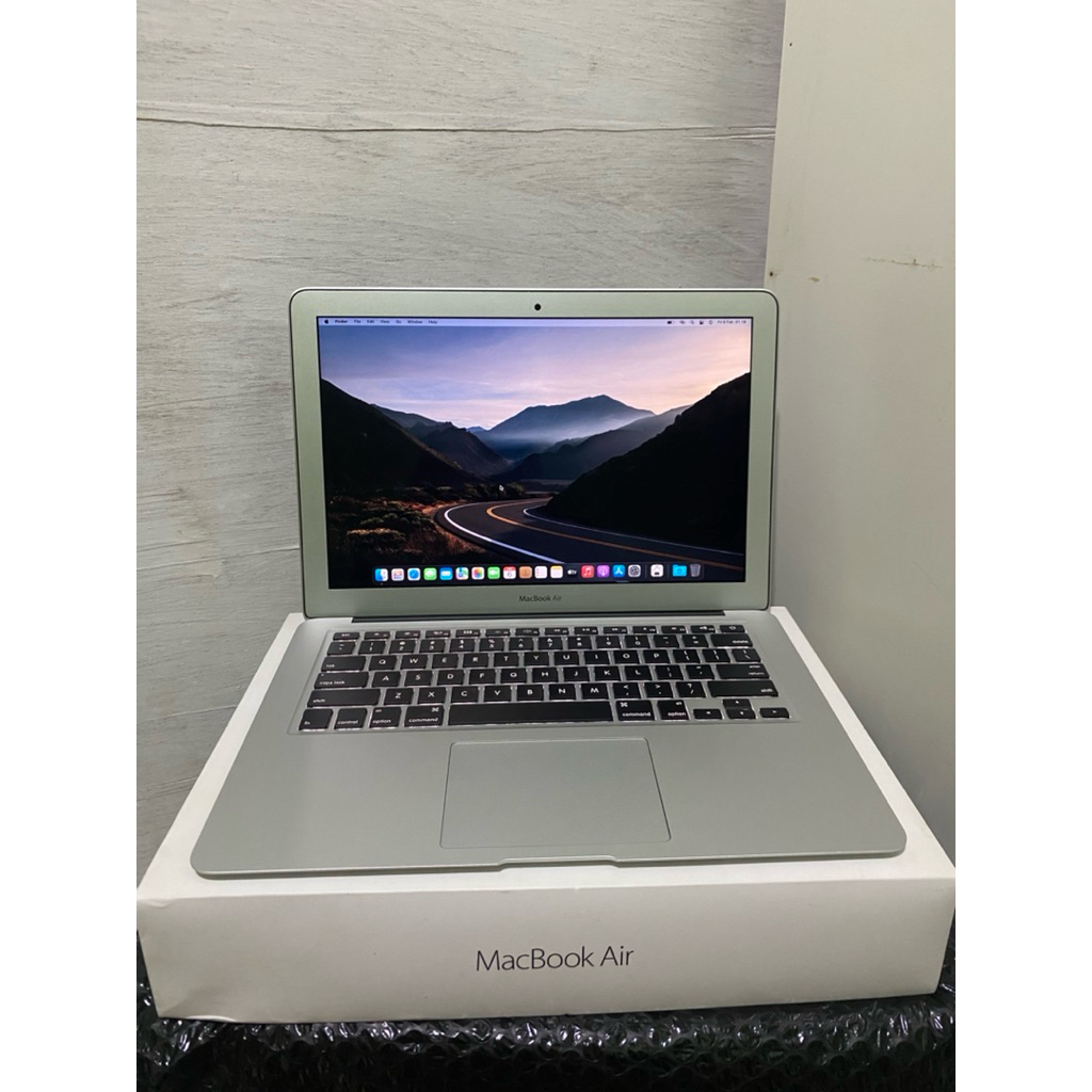 MacBook Air 13inch 2017 8Gb 256Gb