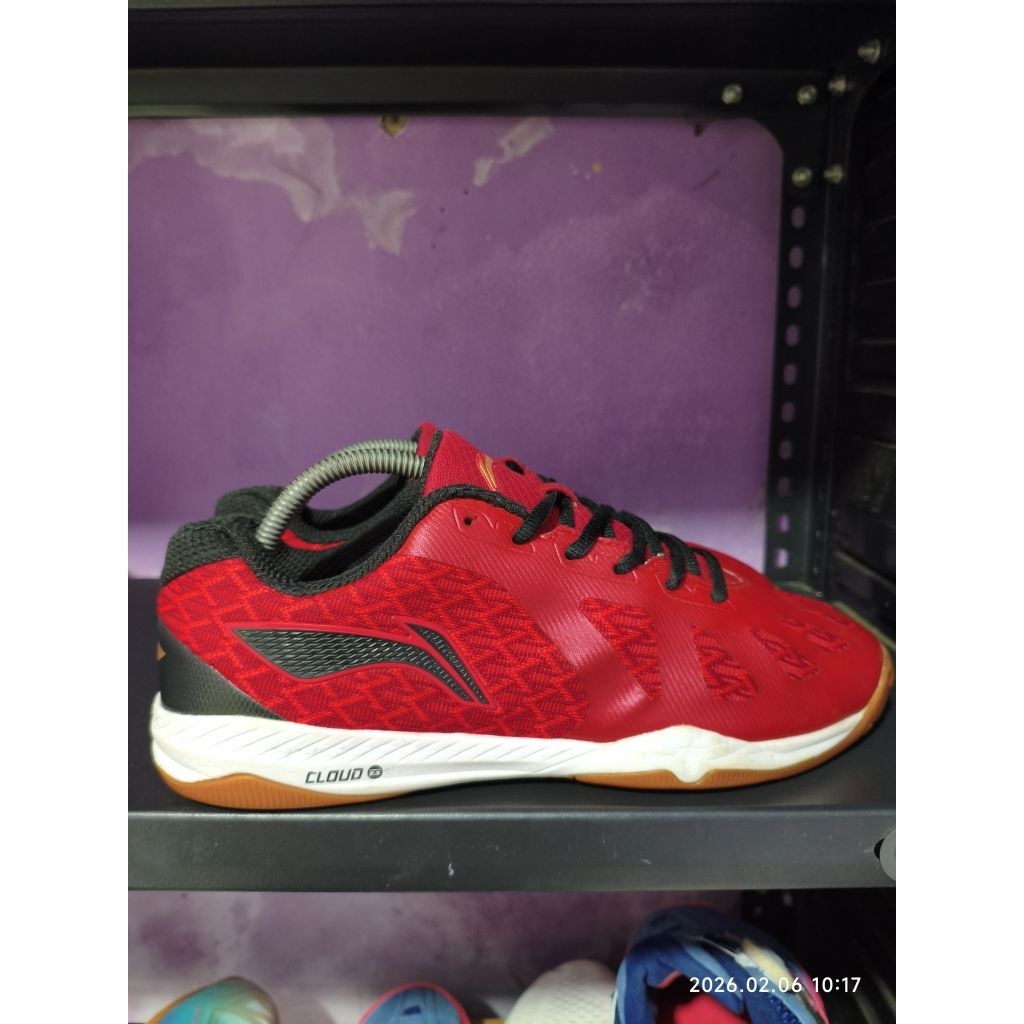 Sepatu tenis meja/pingpong second