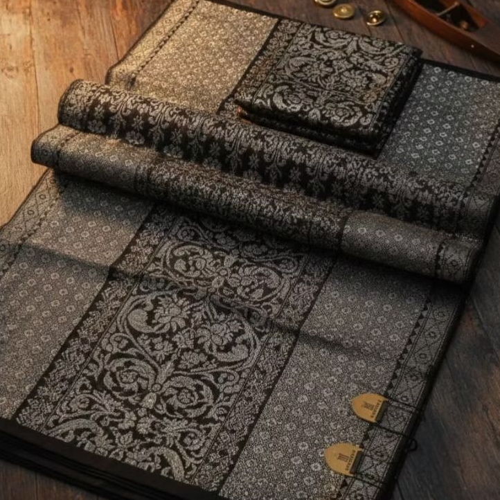 Kain Songket Batu Bara handwoven